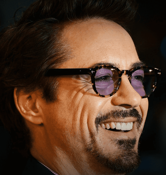 Robert Downey Jr Net Worth- How Much Does the Iron Man Earns?